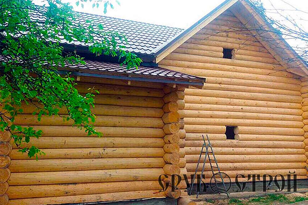 Фото фасада дома из бревна г. Звенигород.